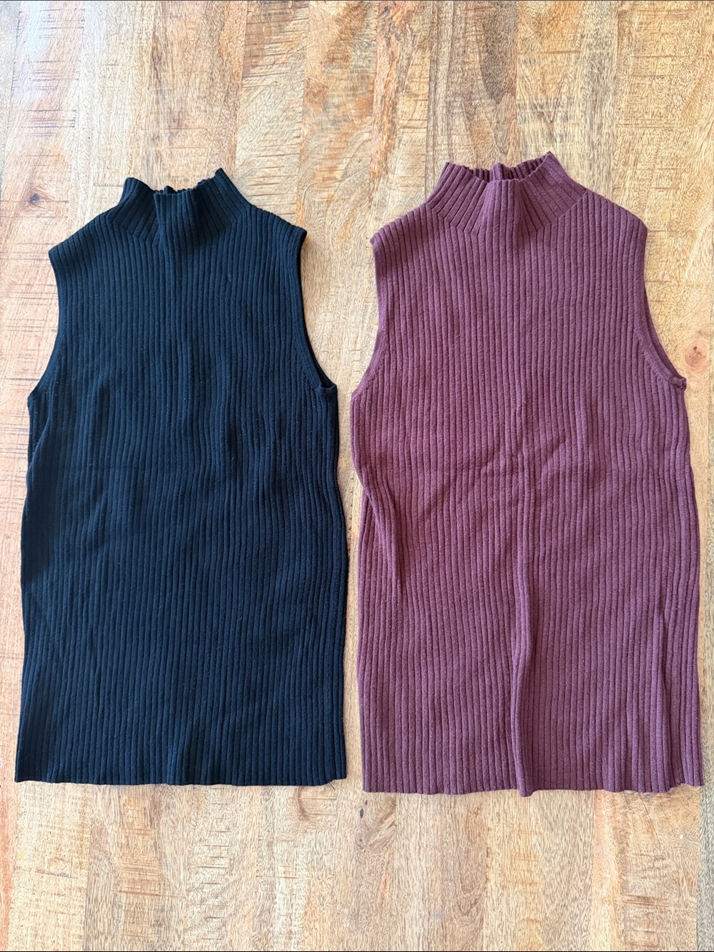 Ann Taylor Ribbed Sleeveless Mock Neck Tank - Black & Burgundy